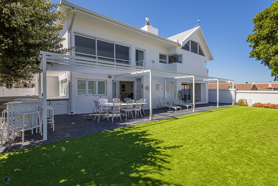 4 Bedroom Property for Sale in Myburgh Park Western Cape